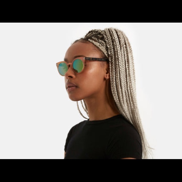 Komono Lulu Sunglasses - Pink Pearl Tortoise - Picture 3 of 4